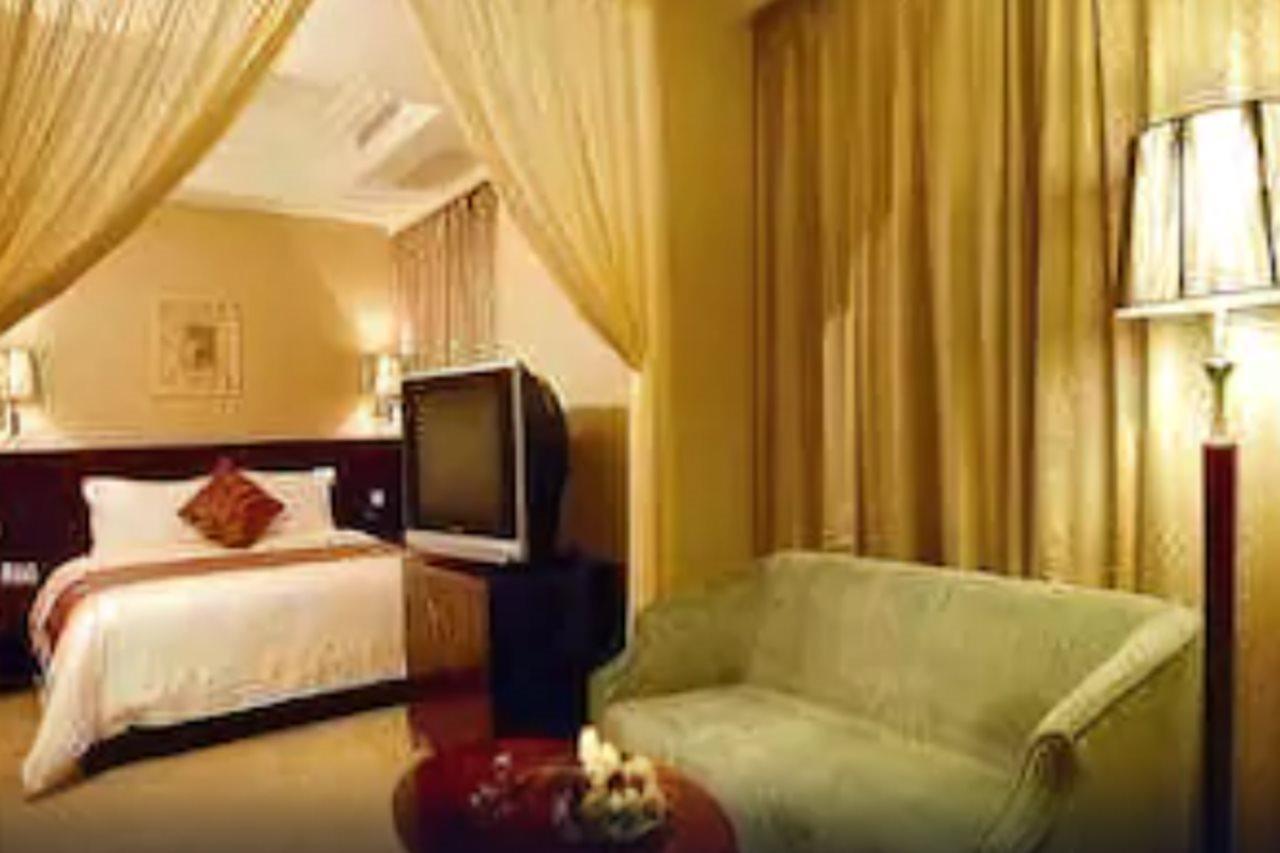Ramada Shanghai Wujiaochang Екстер'єр фото